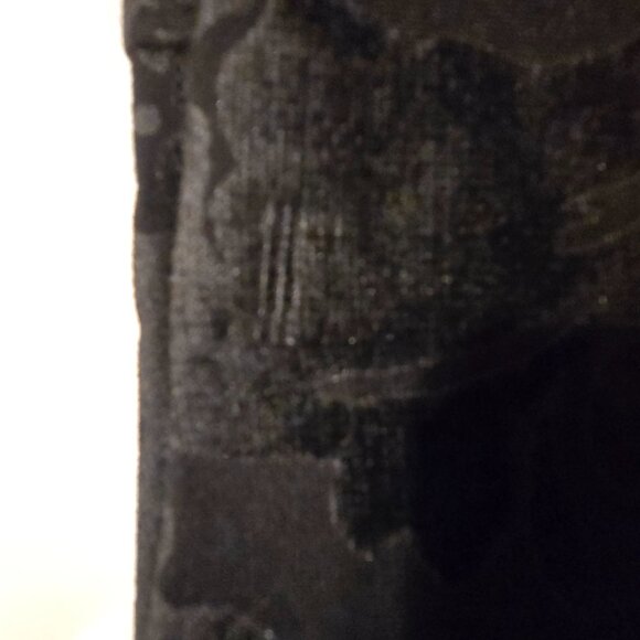 Chico's Fabulously Slimming black pants. Chico's size 1.5P (MP/10P) - Picture 12 of 13